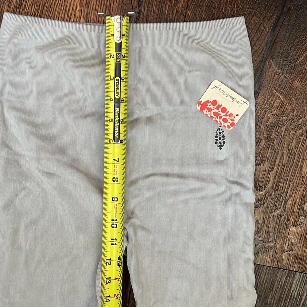 47. Free People Movement Rich Soul Ribbed Leggings in Arctic Mist M/L - Picture 6 of 7